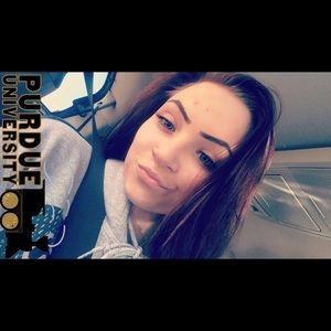 Meet your Posher, Sarafina